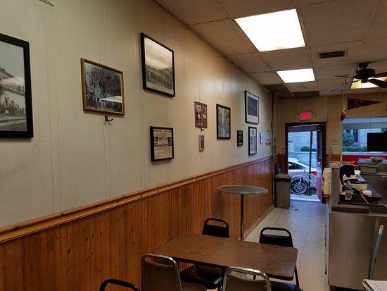 Pete's Pizza Joint